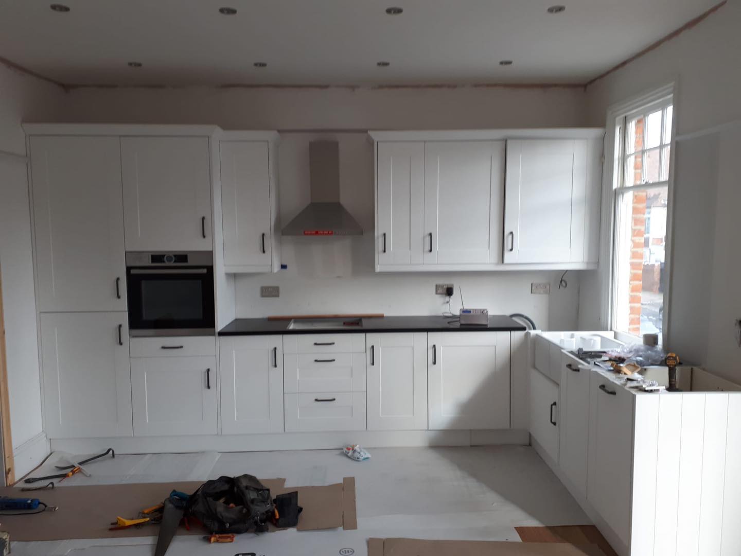 Fitting a kitchen